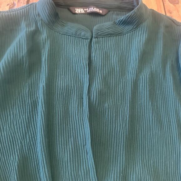 Zara Bell Sleeve Mini Tiered Ruffle Dress Size Small Ribbed Green V Neck - Picture 4 of 13